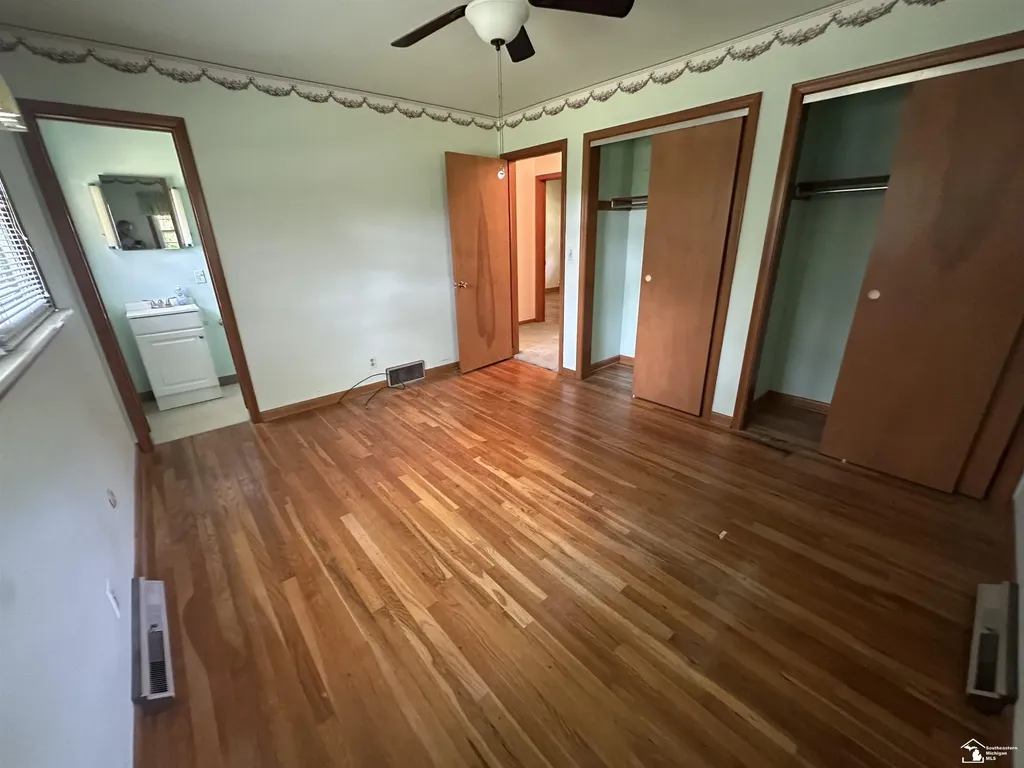 53 Calvin Street Frenchtown Township MI 48162
