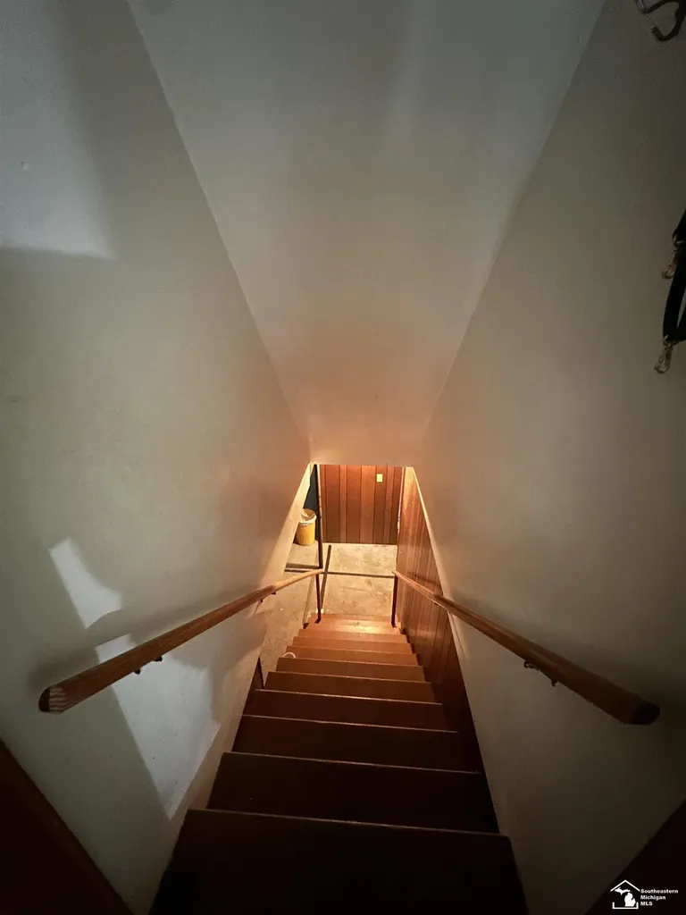 53 Calvin Street Frenchtown Township MI 48162