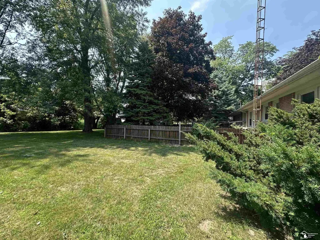 53 Calvin Street Frenchtown Township MI 48162
