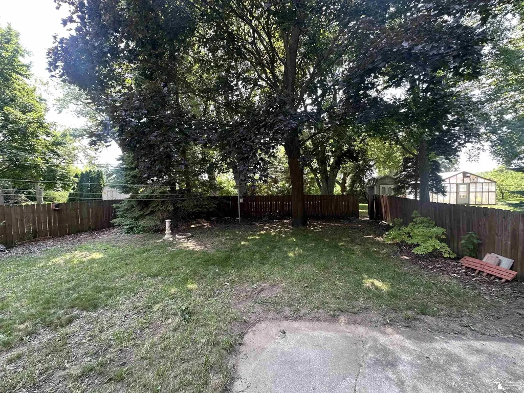 53 Calvin Street Frenchtown Township MI 48162