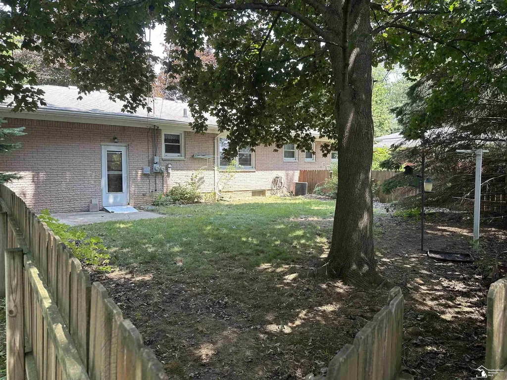 53 Calvin Street Frenchtown Township MI 48162