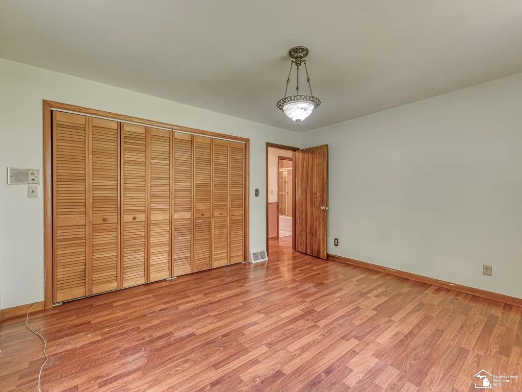1810 Whipple Street Ash Township MI 48117