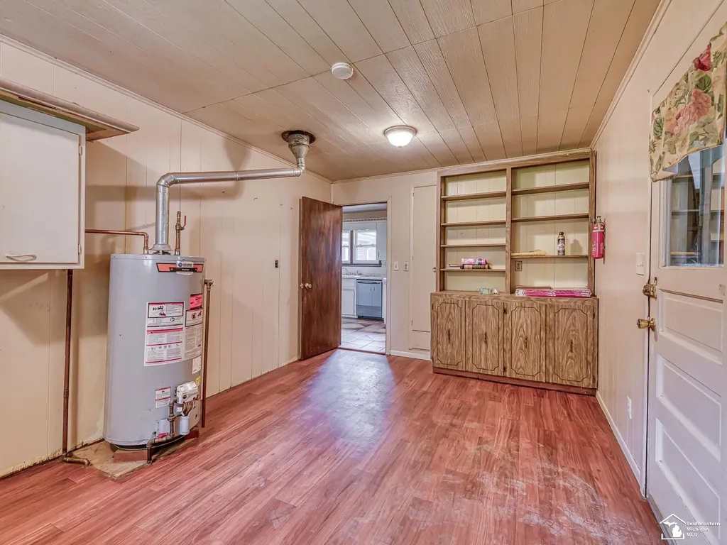 1810 Whipple Street Ash Township MI 48117