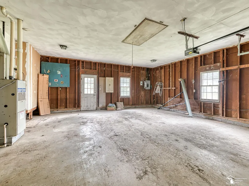 1810 Whipple Street Ash Township MI 48117