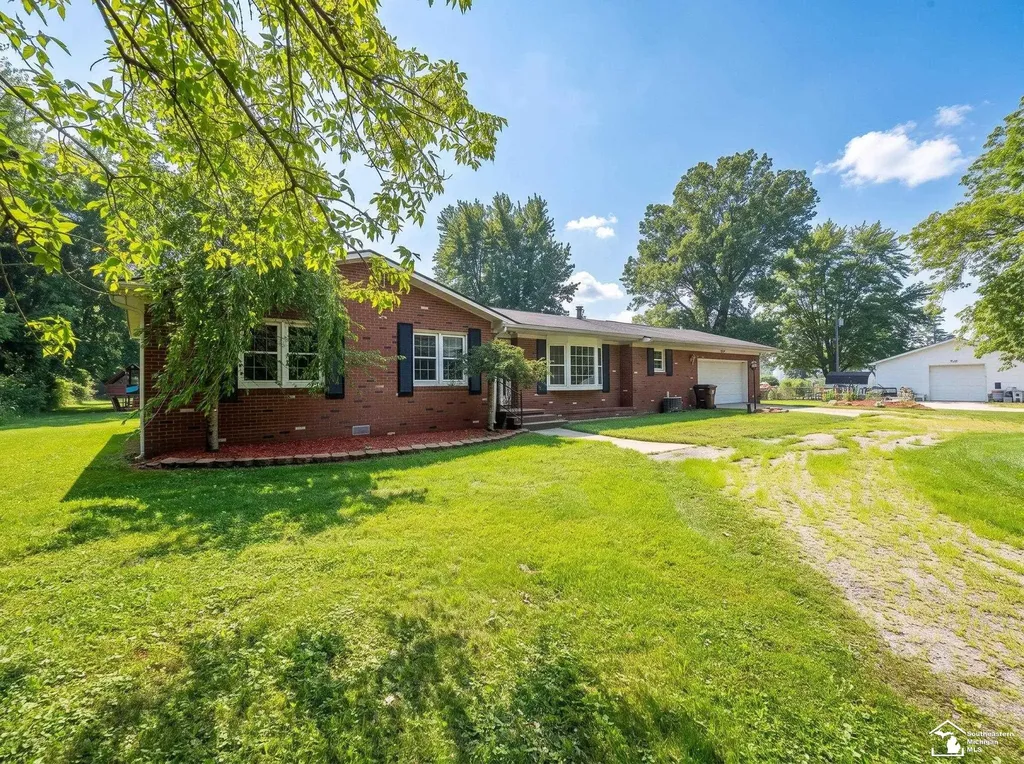 1810 Whipple Street Ash Township MI 48117