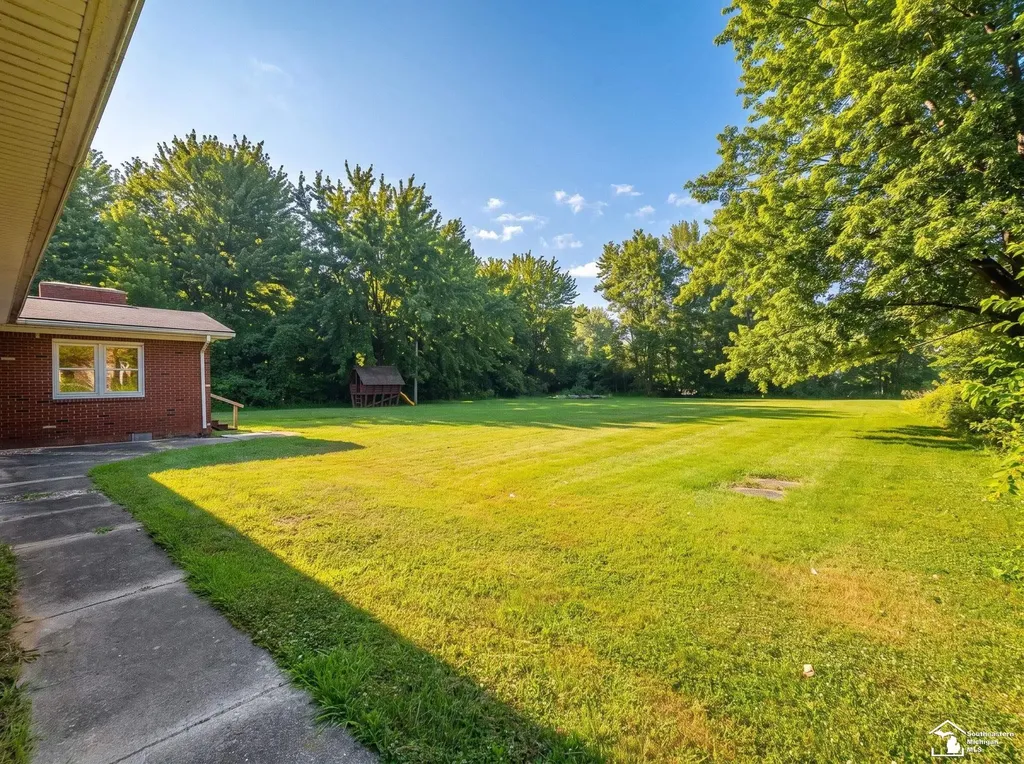 1810 Whipple Street Ash Township MI 48117