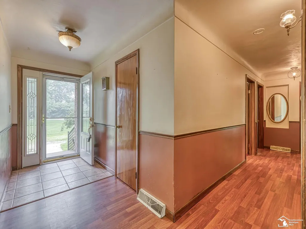 1810 Whipple Street Ash Township MI 48117