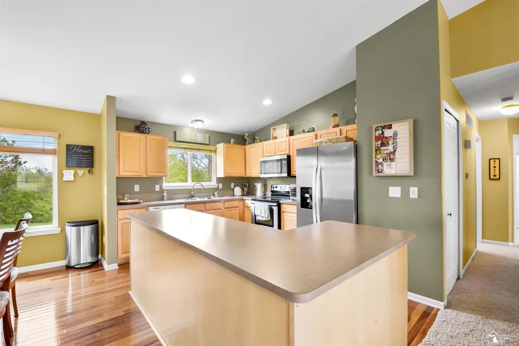 29229 Hunter Court Brownstown Charter Township MI 48183