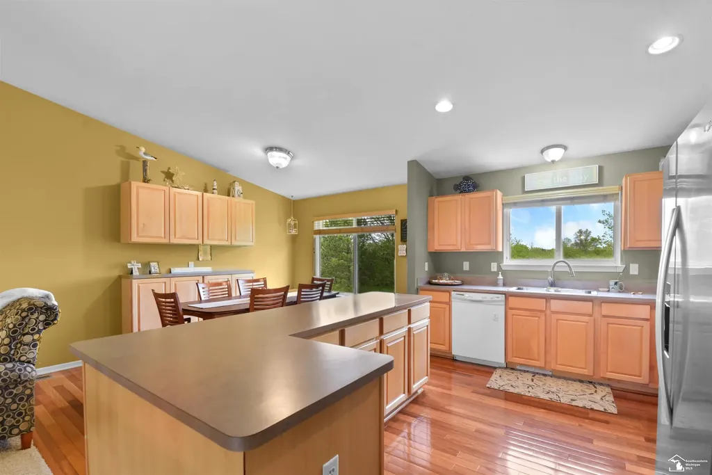 29229 Hunter Court Brownstown Charter Township MI 48183