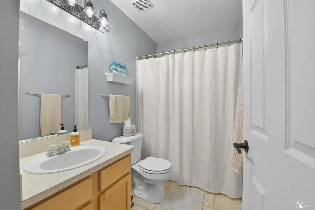29229 Hunter Court Brownstown Charter Township MI 48183