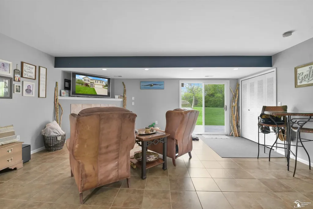 29229 Hunter Court Brownstown Charter Township MI 48183