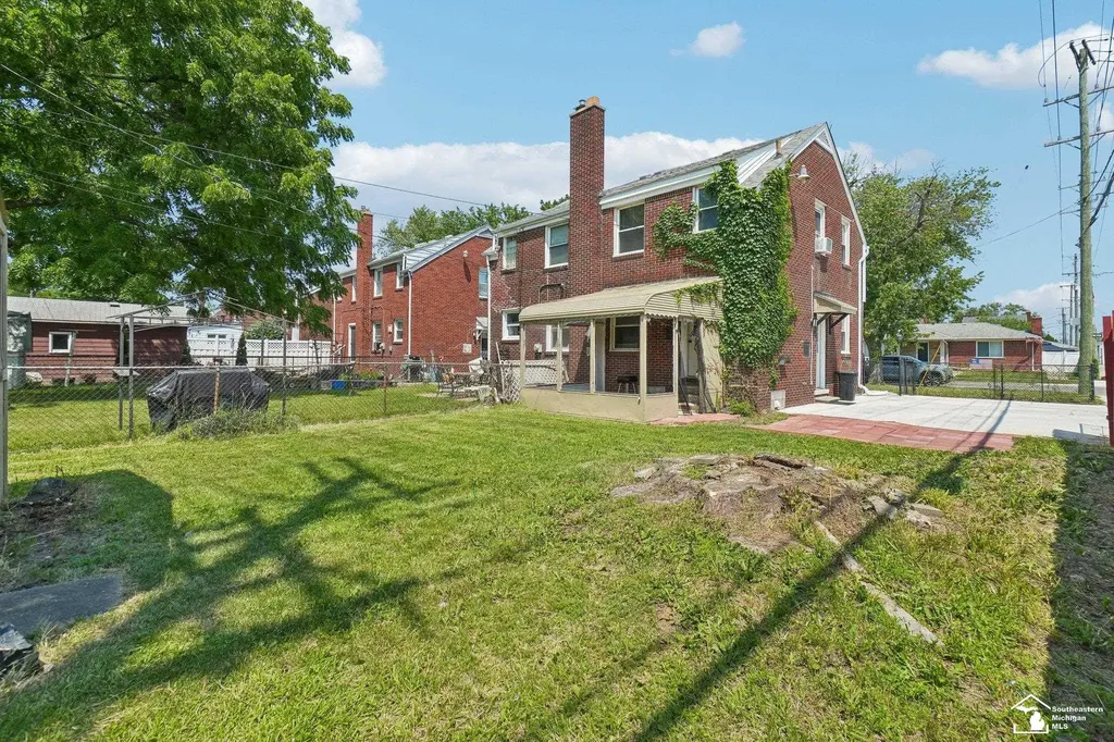 1886 15th Street Wyandotte City MI 48192