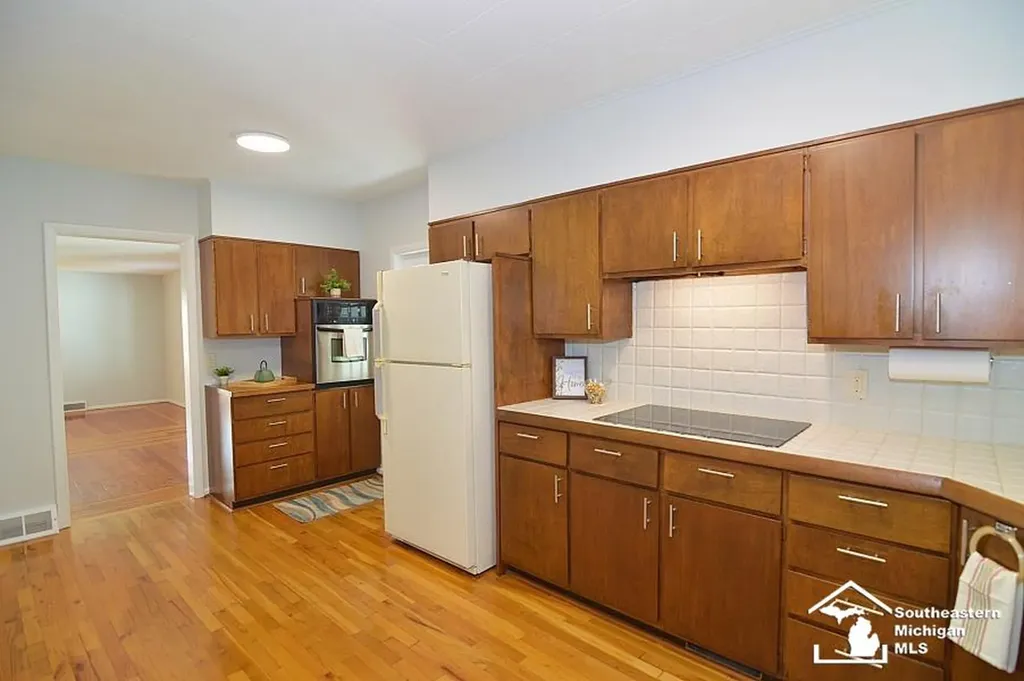 201 N Dettman Road Leoni Township MI 49202
