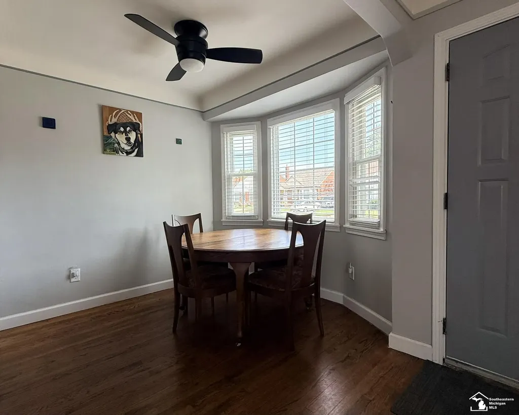 14601 Arlington Street Allen Park City MI 48101