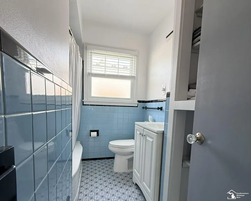 14601 Arlington Street Allen Park City MI 48101