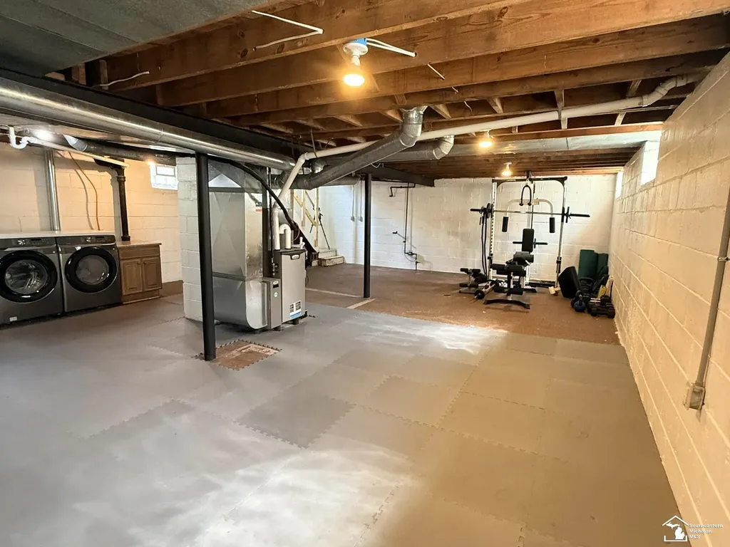 14601 Arlington Street Allen Park City MI 48101