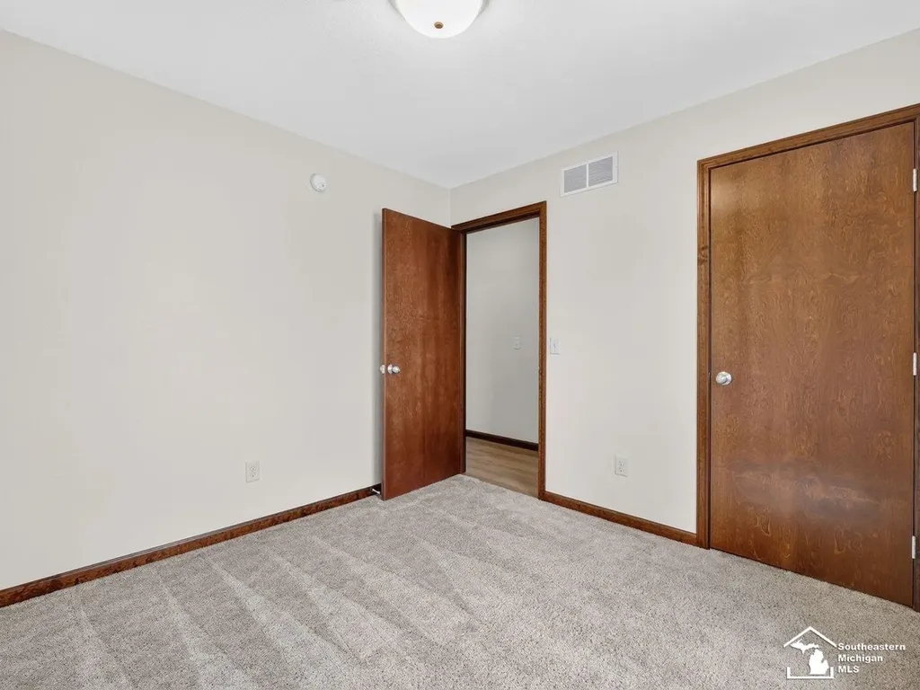 472 Buck Lane Bedford Township MI 48182