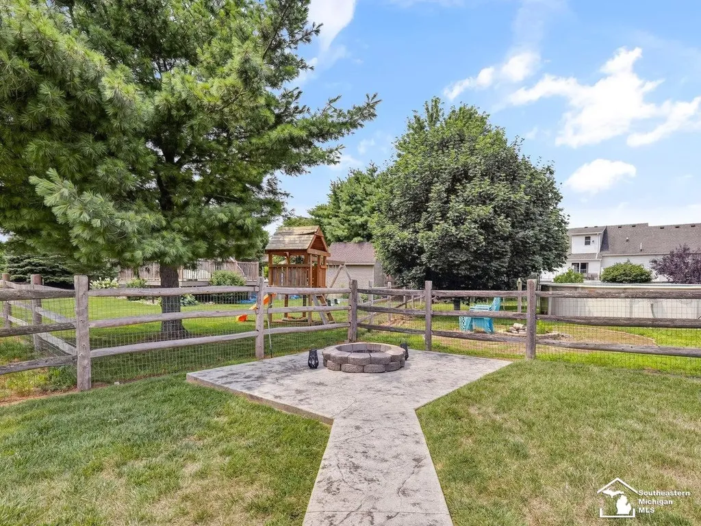 472 Buck Lane Bedford Township MI 48182