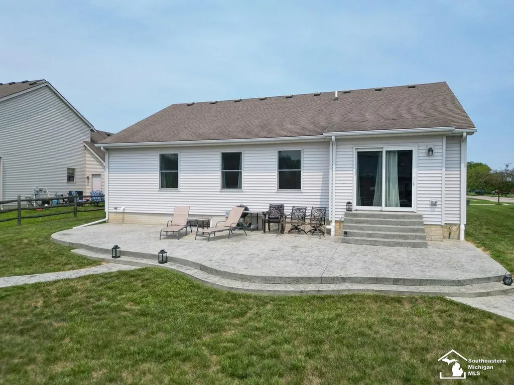 472 Buck Lane Bedford Township MI 48182