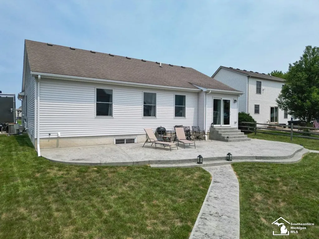 472 Buck Lane Bedford Township MI 48182