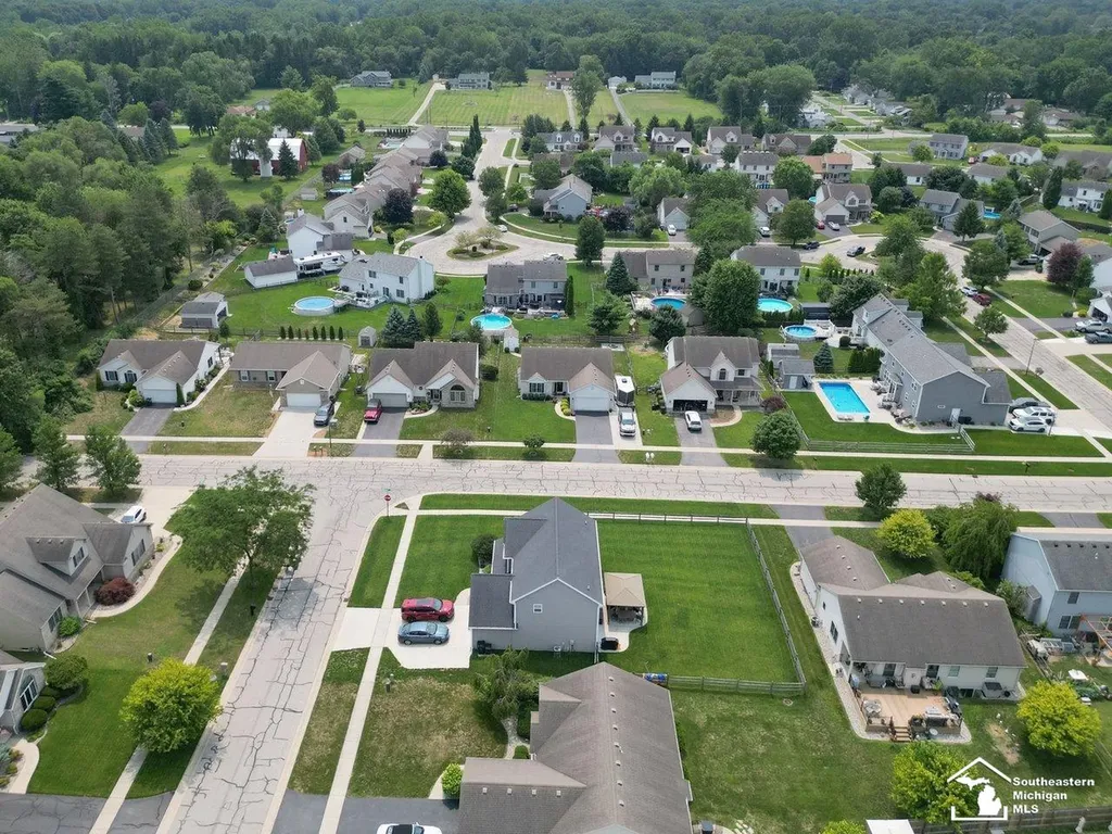 472 Buck Lane Bedford Township MI 48182