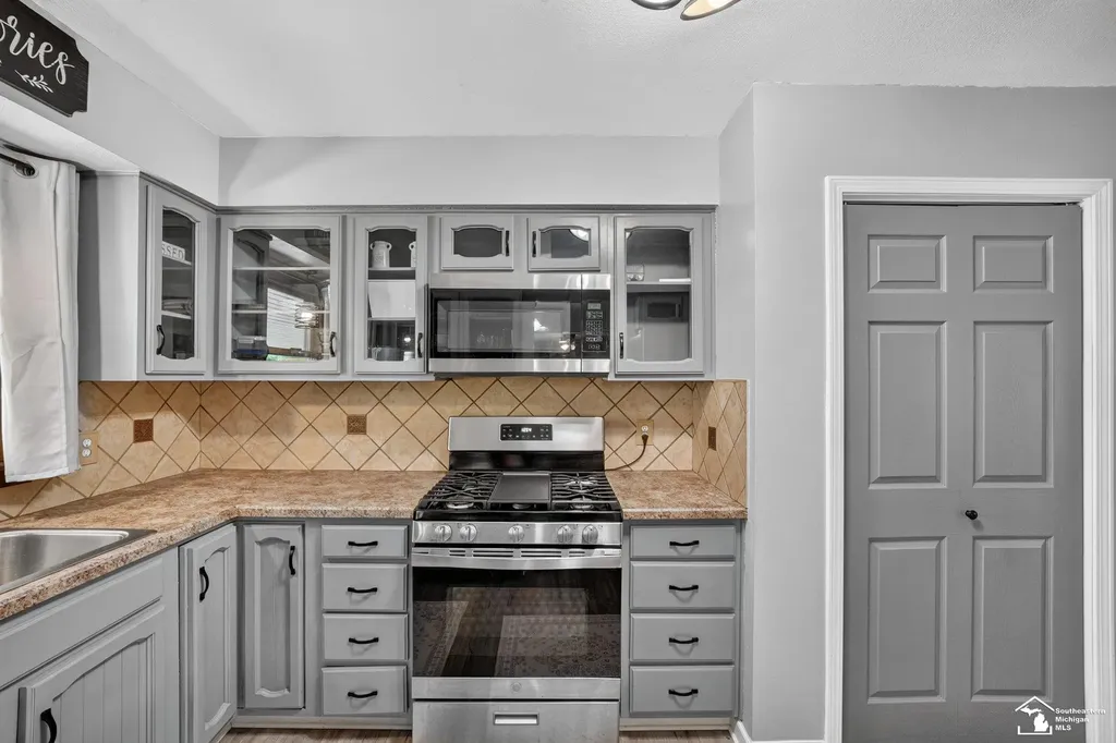 9858 Douglas Road Bedford Township MI 48142