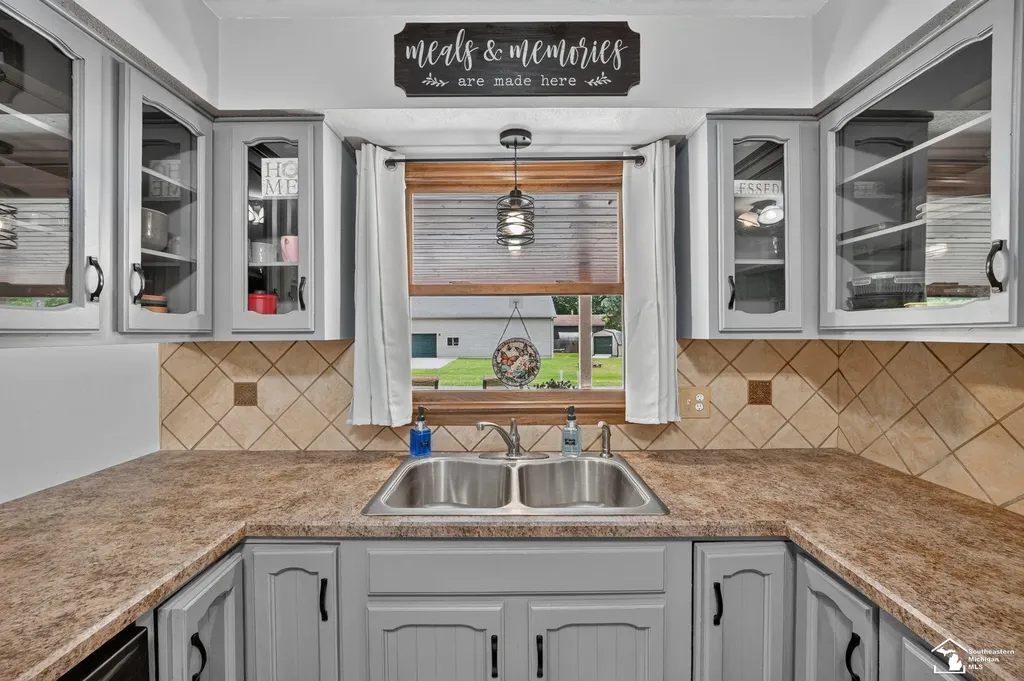 9858 Douglas Road Bedford Township MI 48142