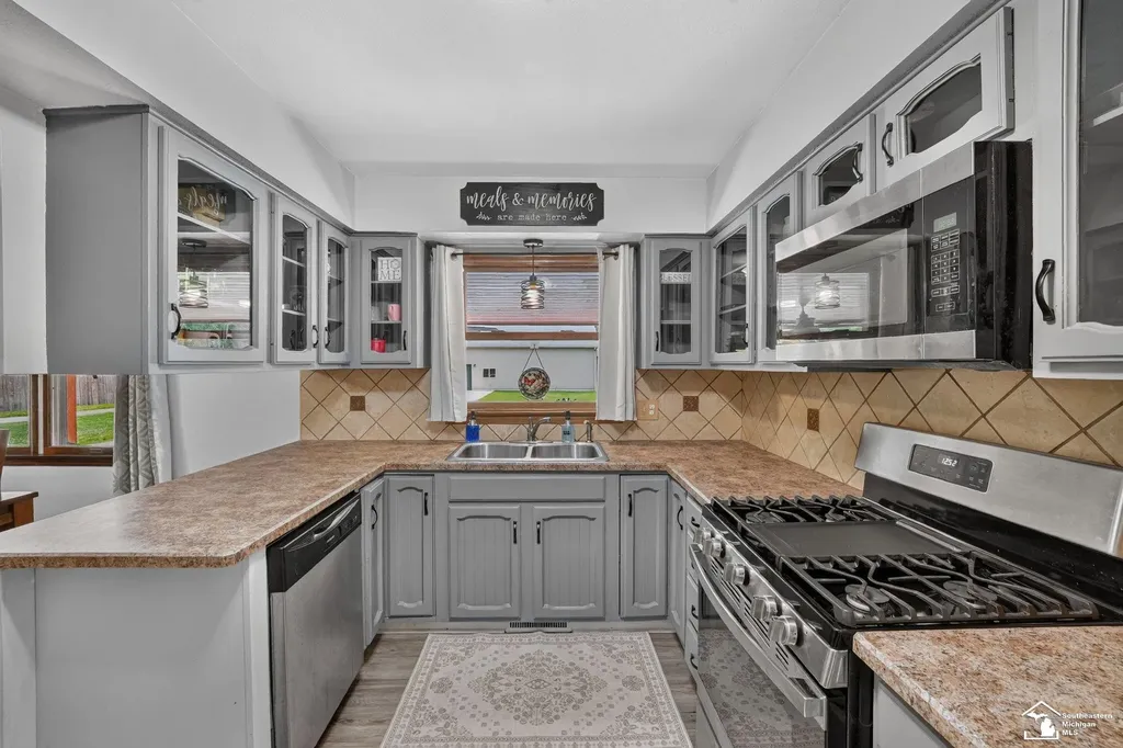 9858 Douglas Road Bedford Township MI 48142