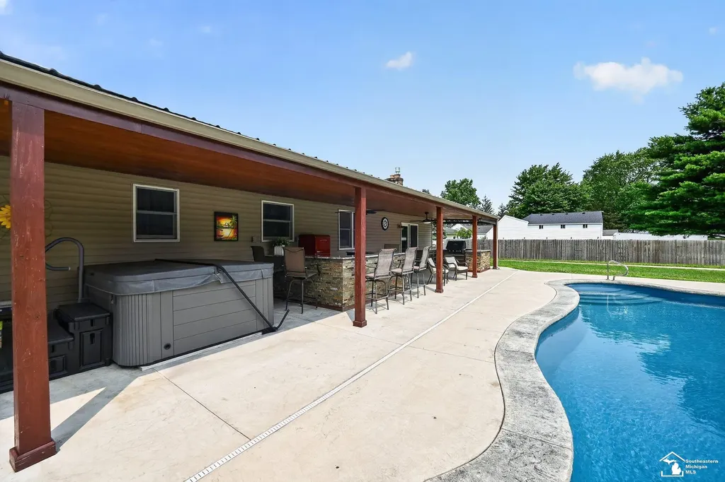 9858 Douglas Road Bedford Township MI 48142