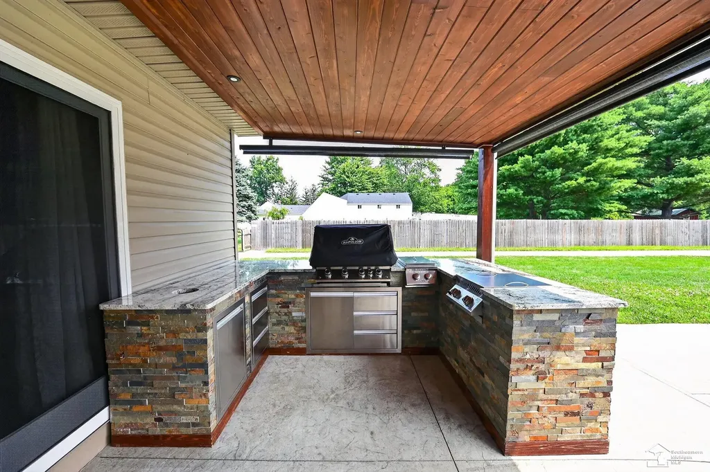9858 Douglas Road Bedford Township MI 48142