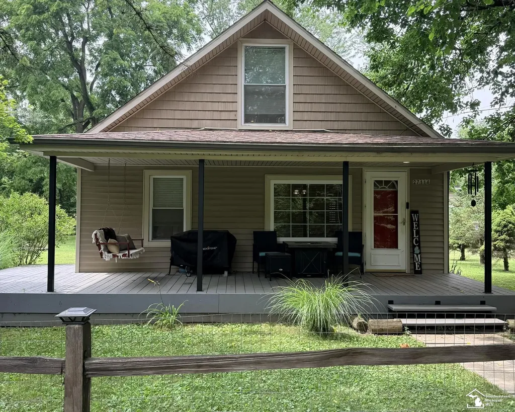 27114 Milan Street Huron Charter Township MI 48164