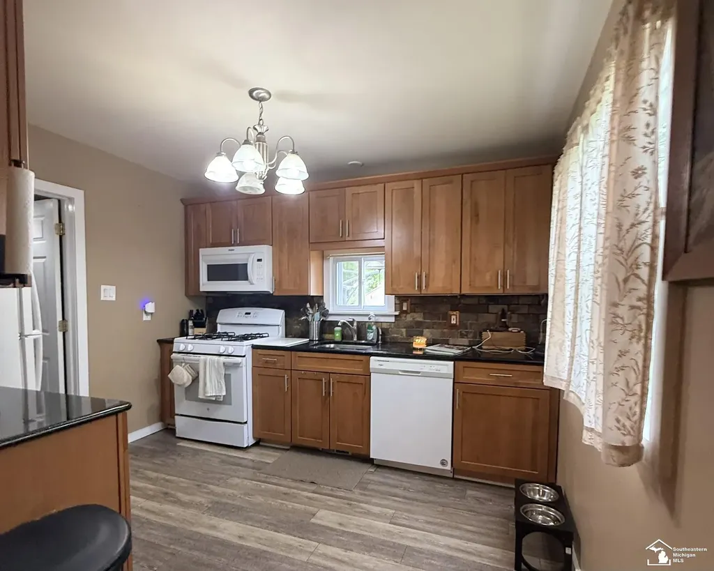 27114 Milan Street Huron Charter Township MI 48164