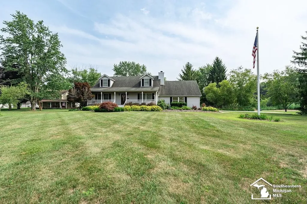 21680 Bell Road Huron Charter Township MI 48164