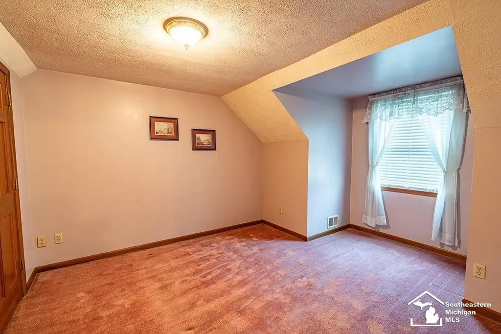 21680 Bell Road Huron Charter Township MI 48164