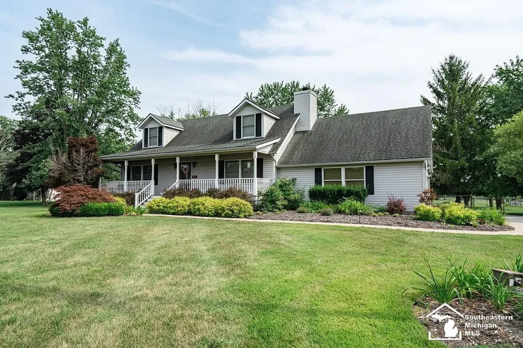 21680 Bell Road Huron Charter Township MI 48164