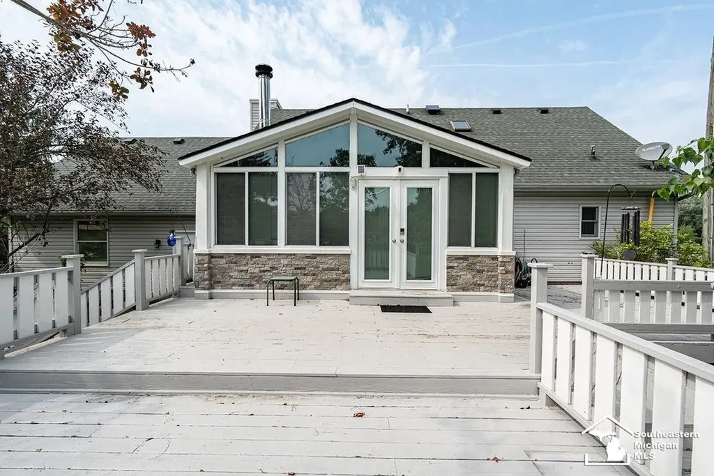 21680 Bell Road Huron Charter Township MI 48164
