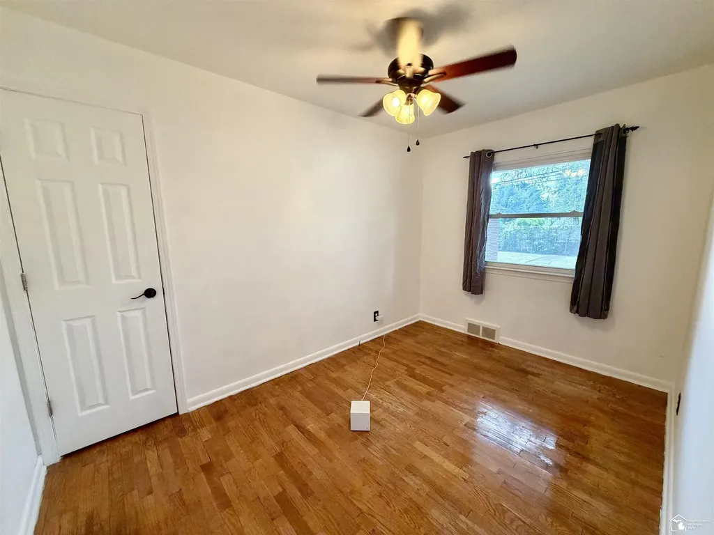 946 Western Avenue Monroe City MI 48161