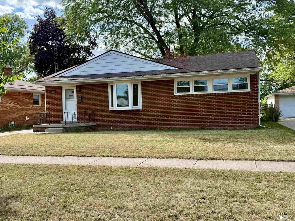 946 Western Avenue Monroe City MI 48161