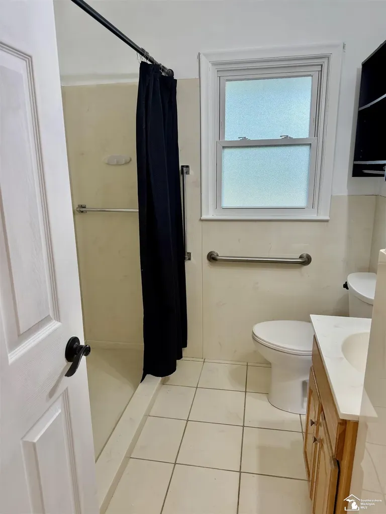 946 Western Avenue Monroe City MI 48161