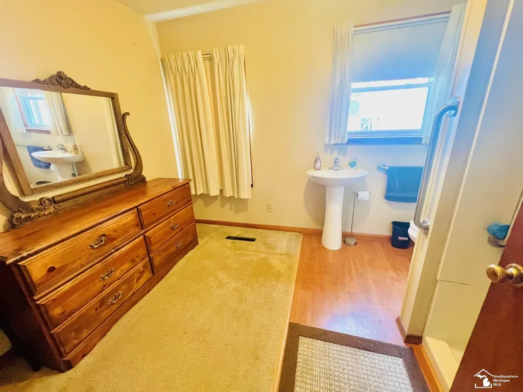 15801 Virginia Court Monroe Charter Township MI 48161