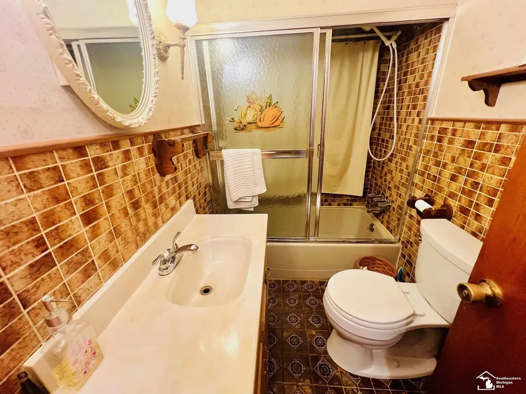 15801 Virginia Court Monroe Charter Township MI 48161