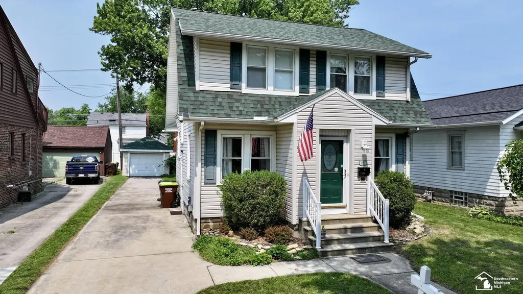 615 Borgess Avenue Monroe City MI 48162