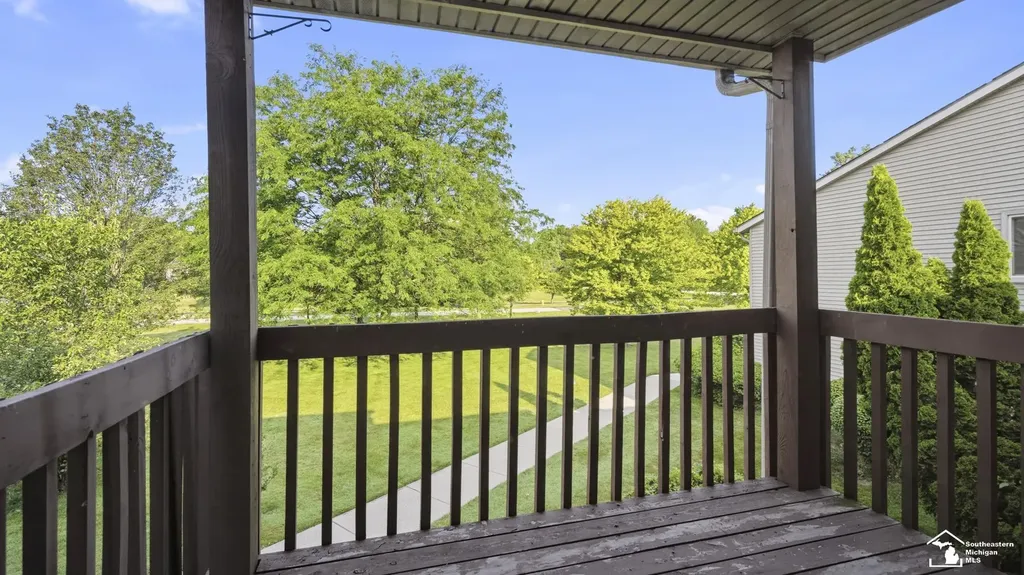 10177 Nancys Boulevard Grosse Ile Township MI 48138