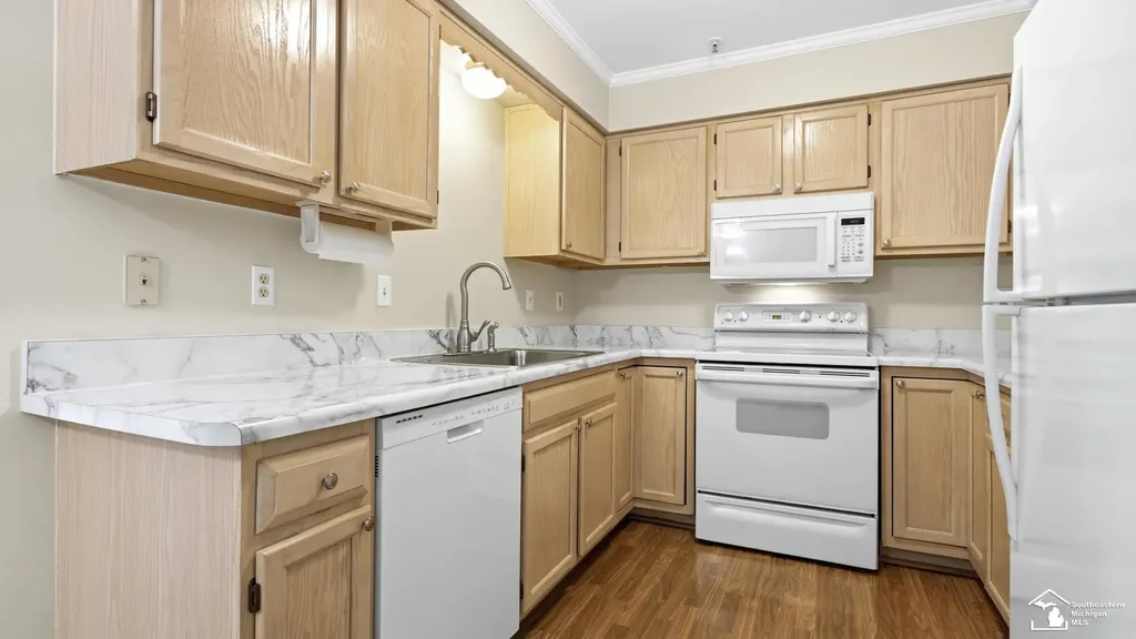 10177 Nancys Boulevard Grosse Ile Township MI 48138
