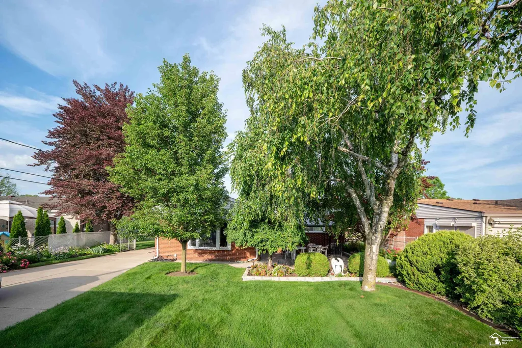 13352 Karl Avenue Southgate City MI 48195