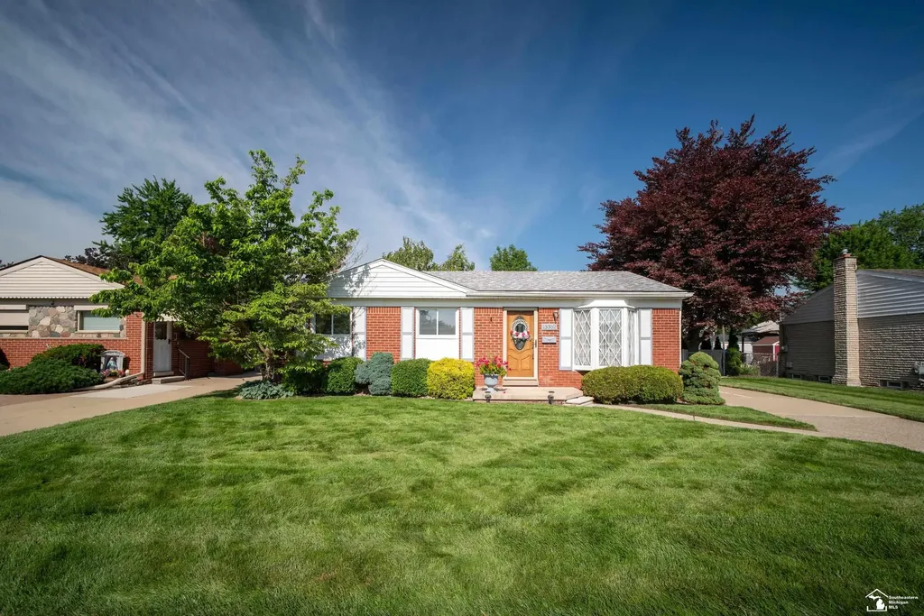 13352 Karl Avenue Southgate City MI 48195