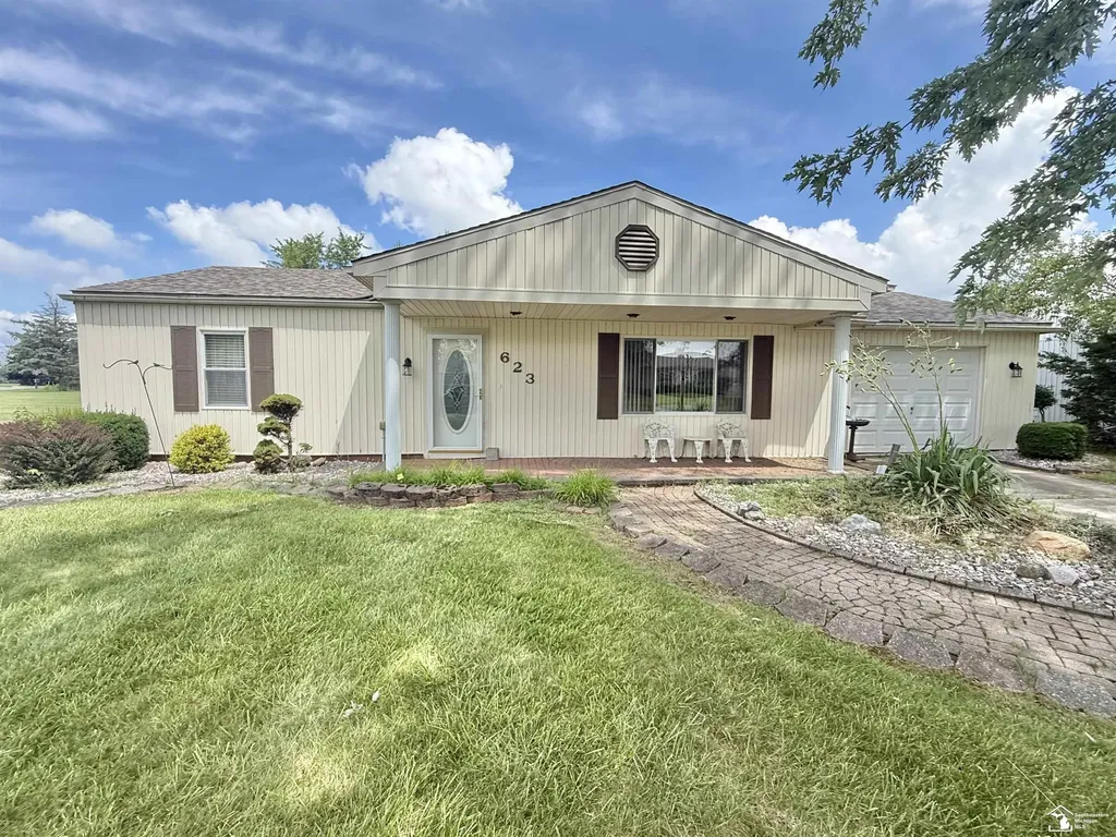 623 Leveque Circle Frenchtown Township MI 48117