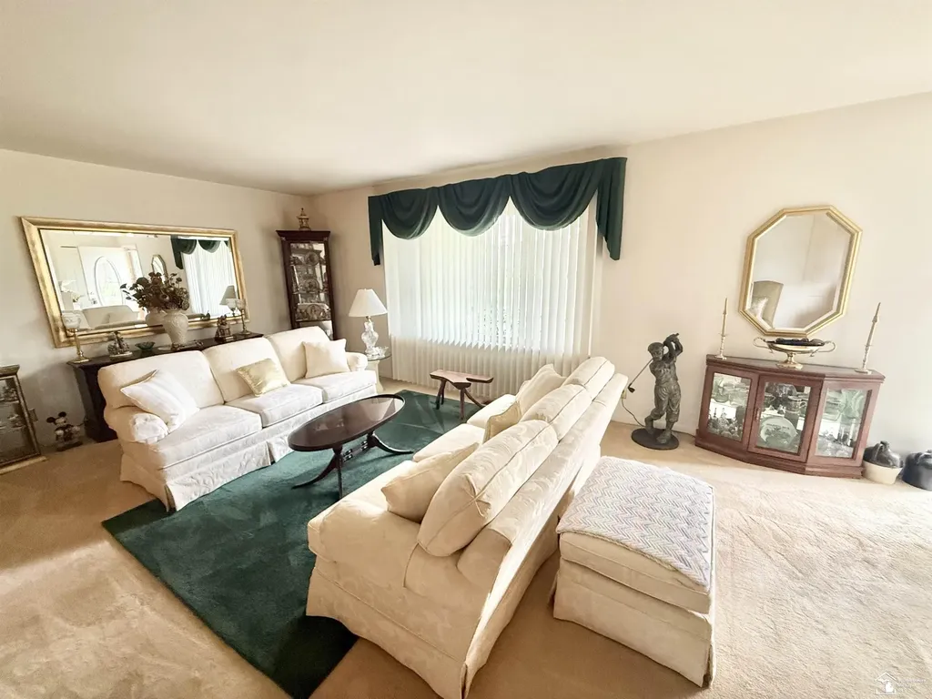 623 Leveque Circle Frenchtown Township MI 48117