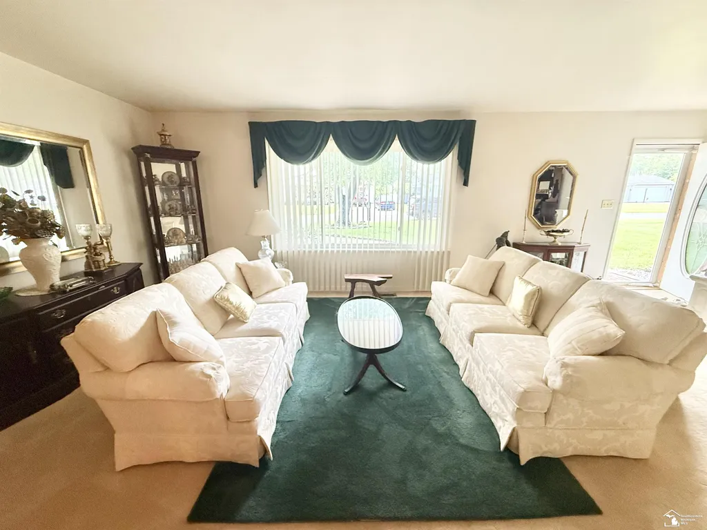 623 Leveque Circle Frenchtown Township MI 48117