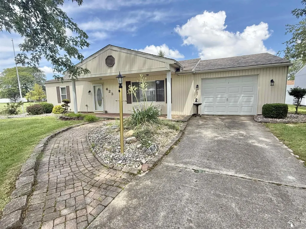 623 Leveque Circle Frenchtown Township MI 48117